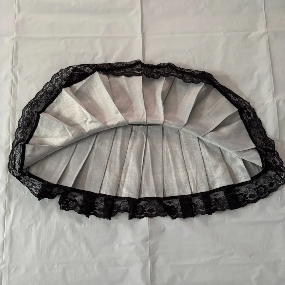 Plaid Pink and Black Skirt - Picture 4 of 13